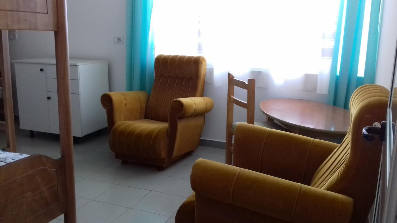 Kruja Hostel Luaran gambar