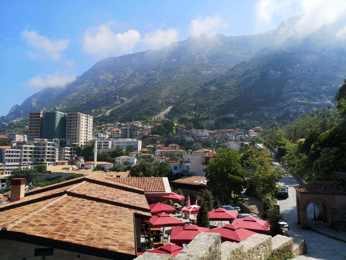 Kruja Hostel Luaran gambar