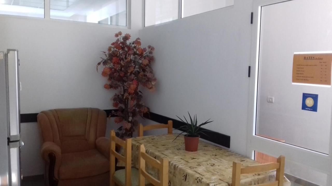 Kruja Hostel Luaran gambar